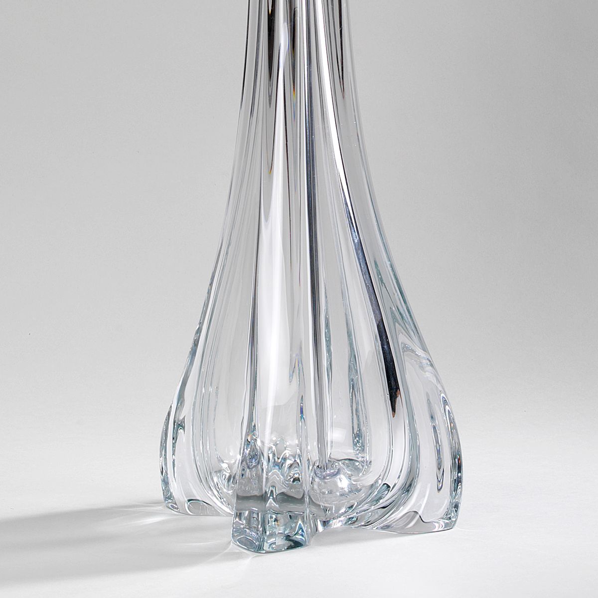Cortina Vase Table Lamp - Detail | Nicholas Engert Interiors